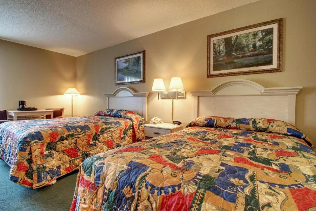 Key West Inn - Baxley — photo 18