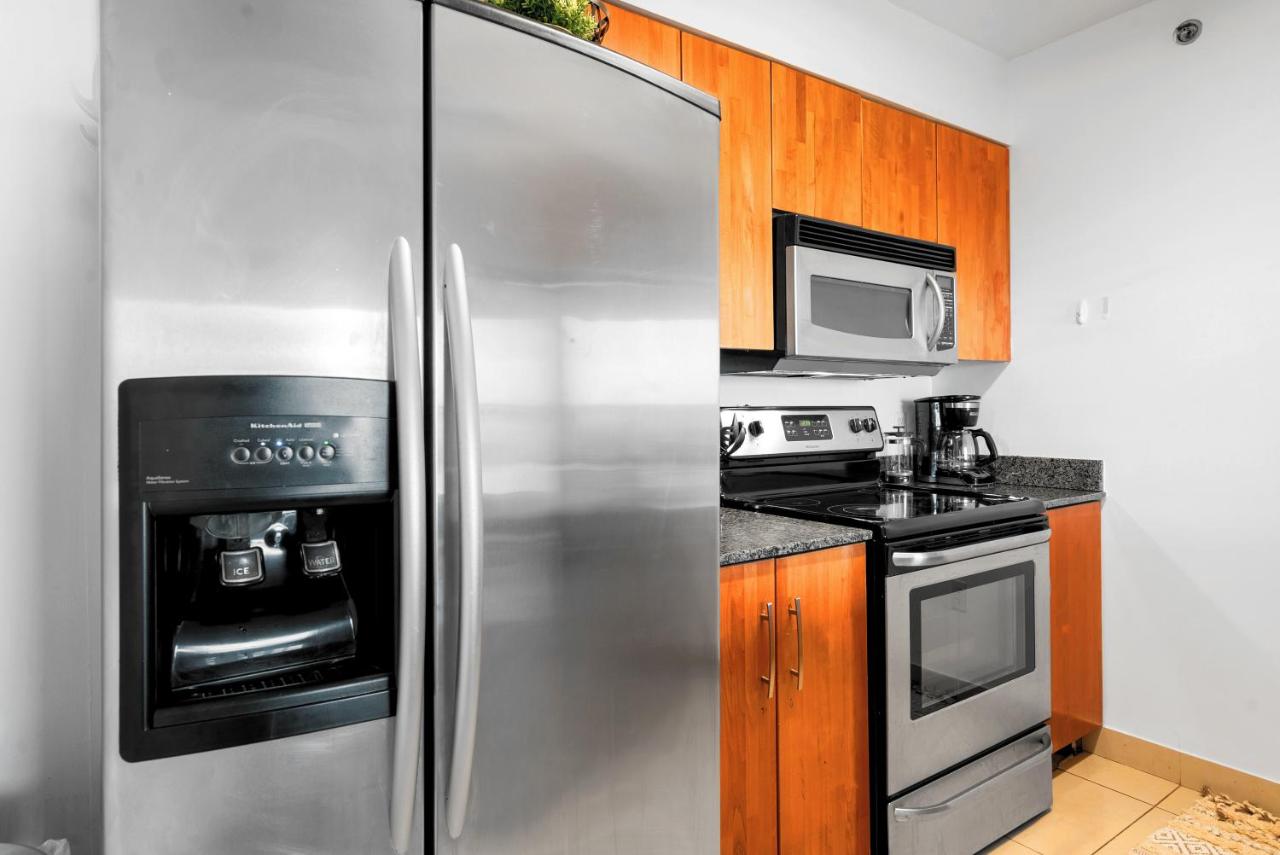 Stylish Condo with Panoramic Ocean Views - 4