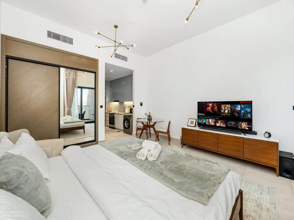 Luxe studio Downtown Burj Khalifa Skyline view - 5