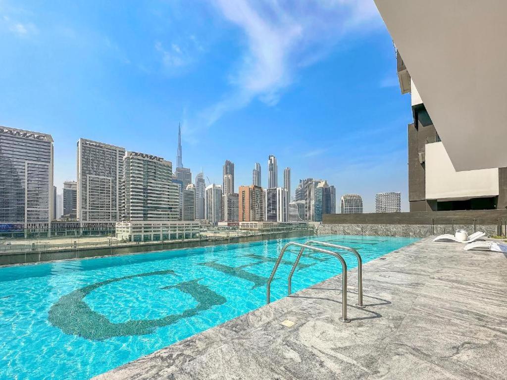 Luxe studio Downtown Burj Khalifa Skyline view - 3