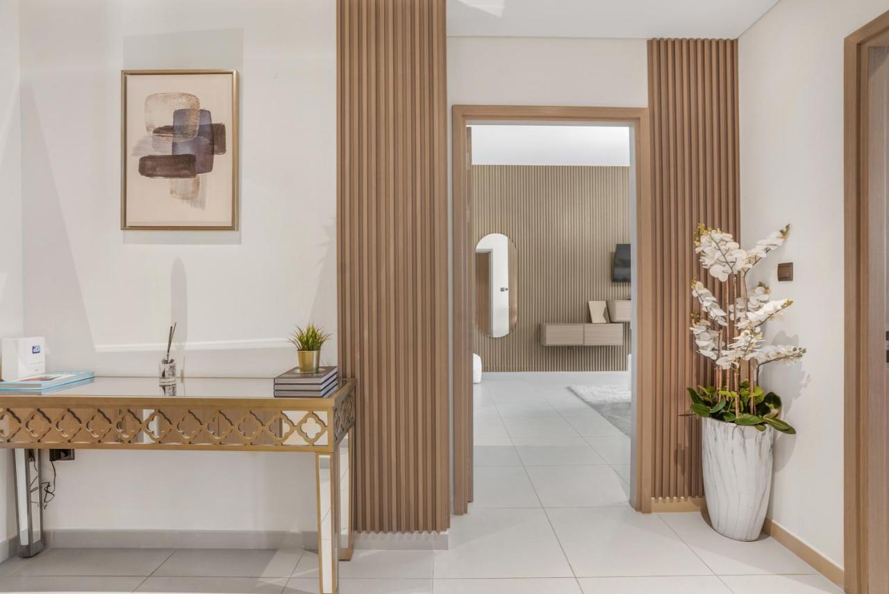 Act One Luxury 2BR Front-Row Burj & Fountain Views - 3