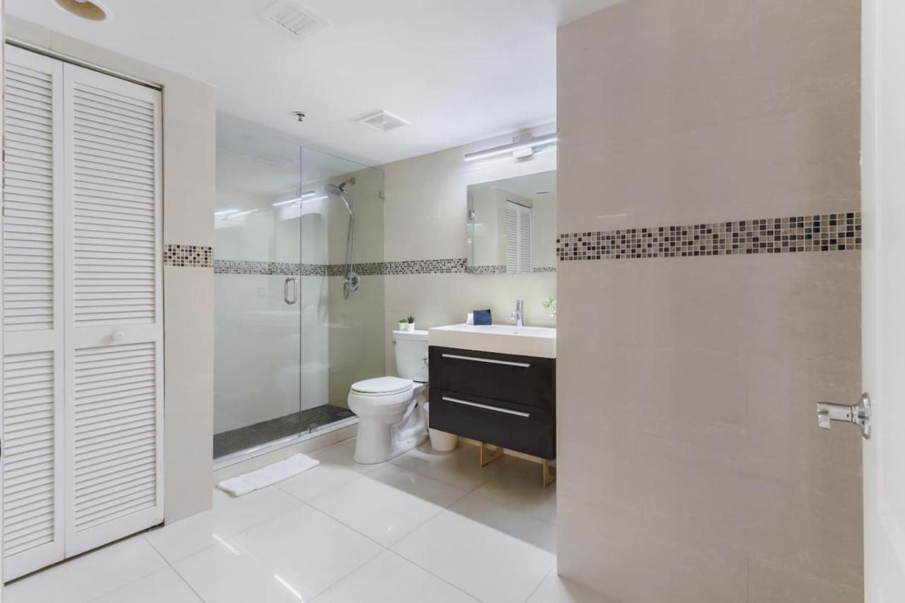 Newly Renovated 1BR Brickell Condo plus Parking - 3