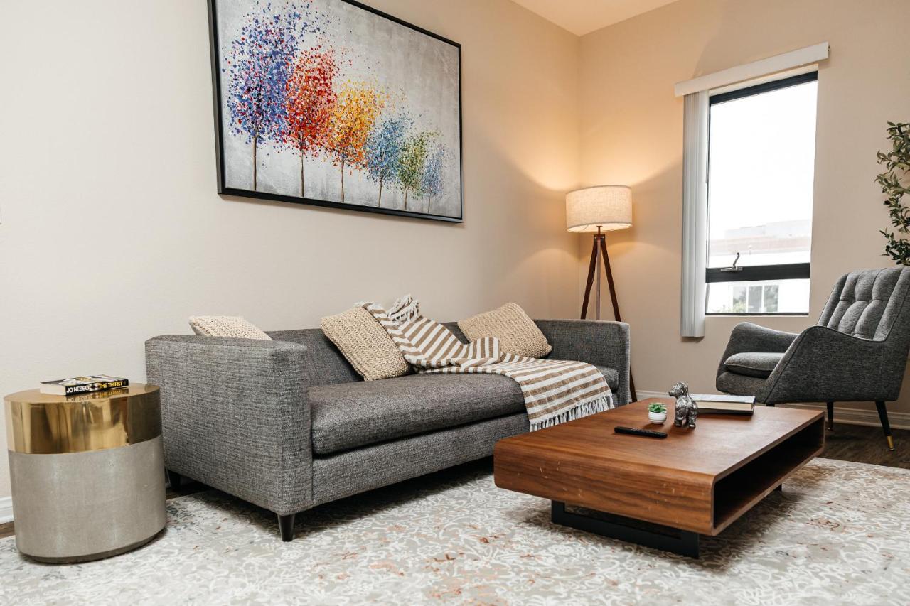 Stunning 2 bedroom near by The Grove - 2