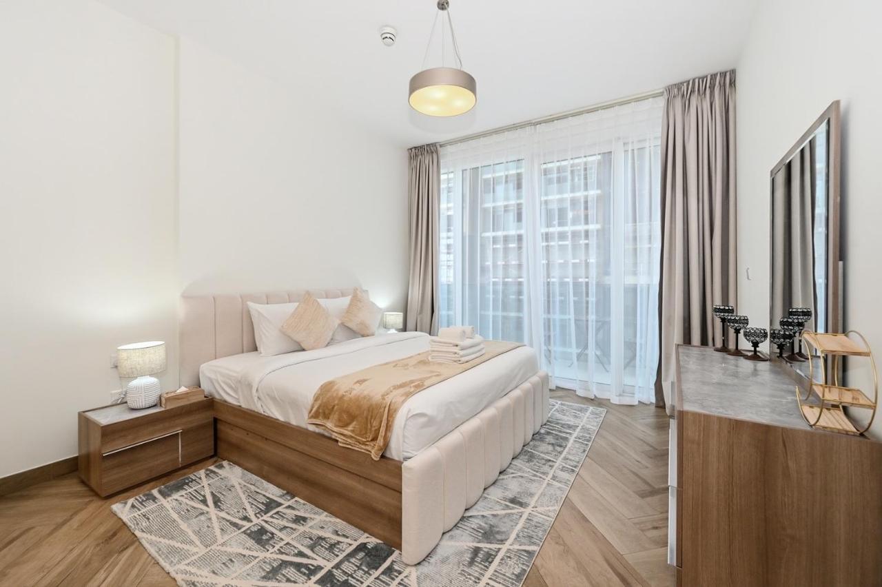 Skyline 1 Residence 2204 - 2