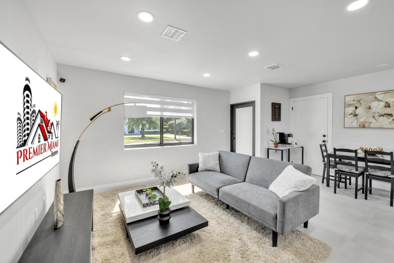 NEW house in Miami Casa Calle 19