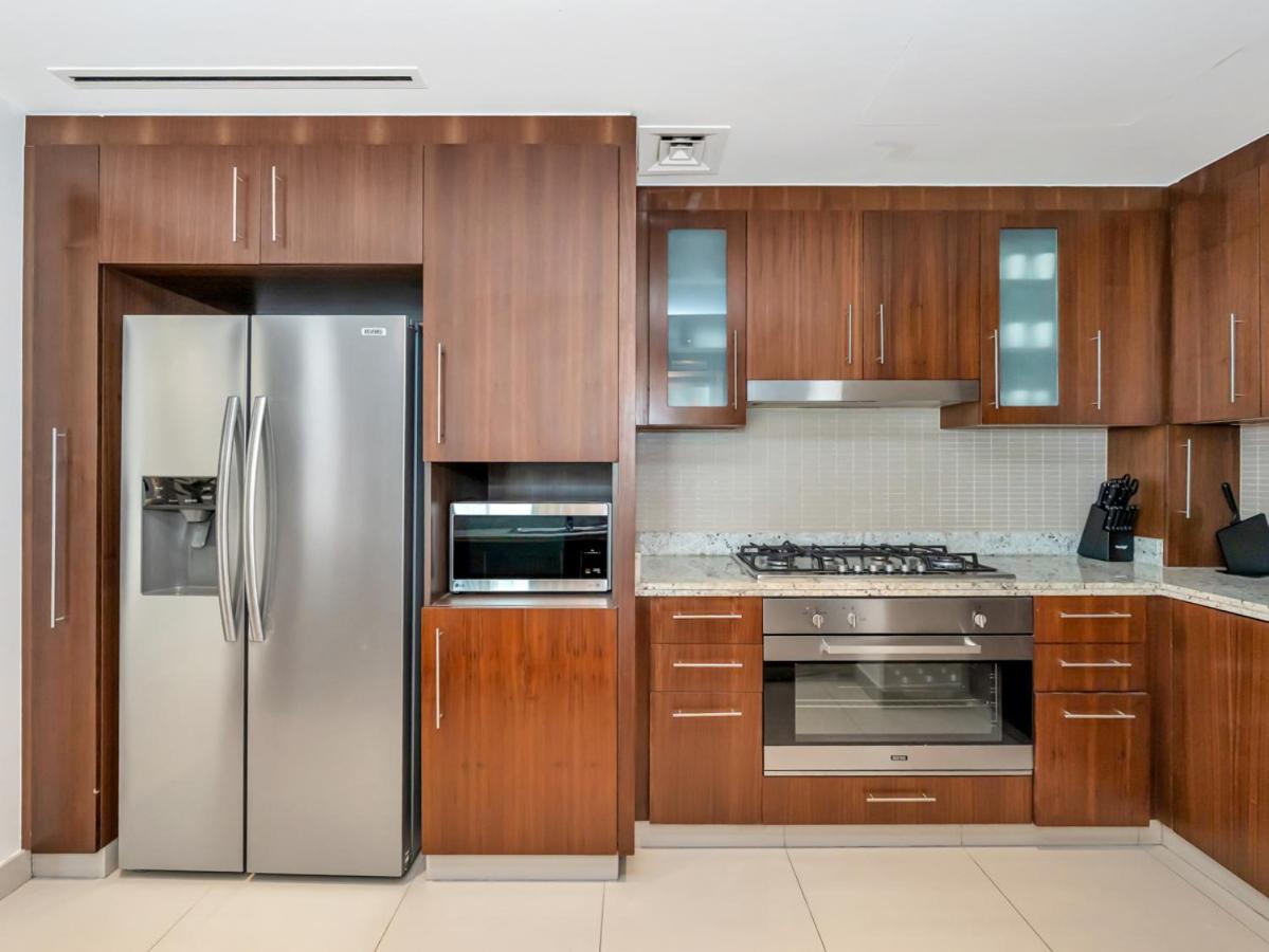 Royal Vista - Luxurious 4BR Penthouse with Pool Table at Boulevard Point - Downtown - 4