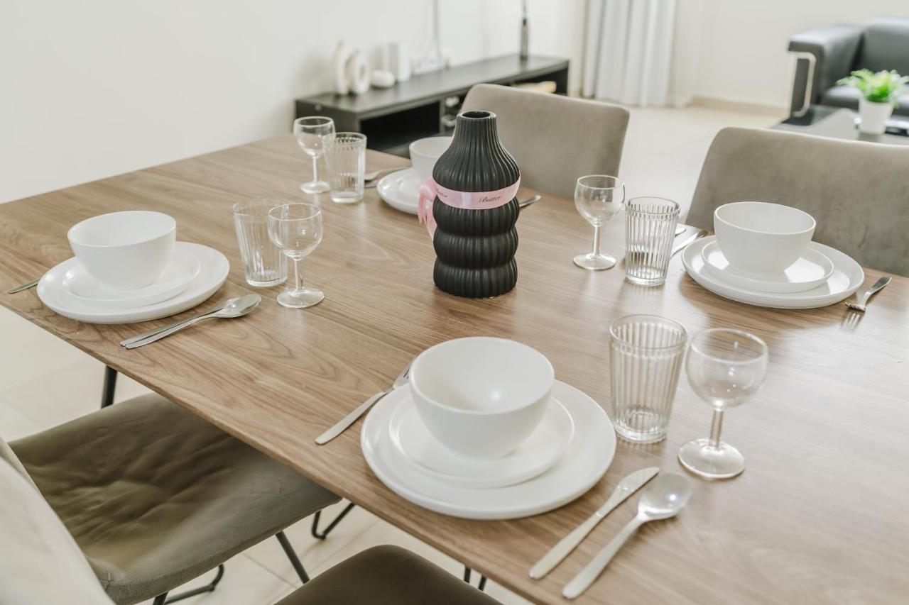 RH- Urban Living, spacious 01BR, near burj Khalifa - 5