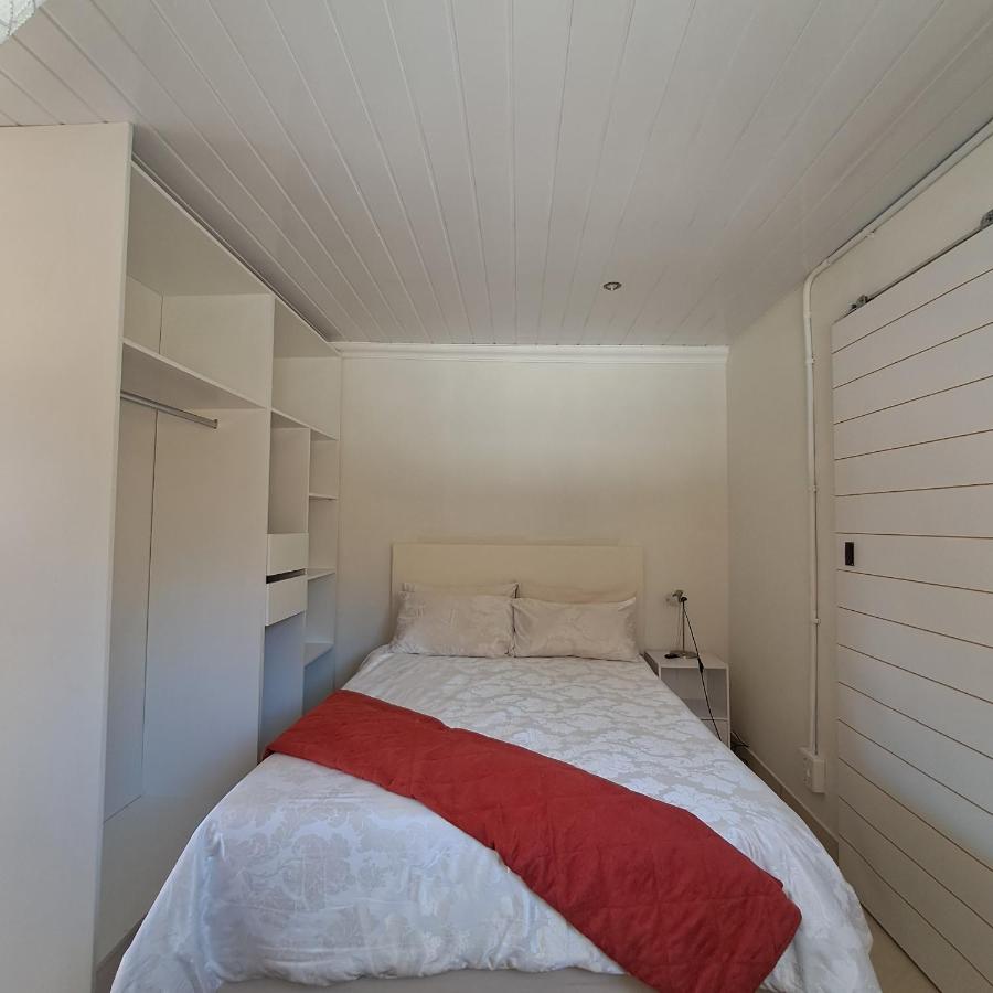 Peaceful one bedroom guesthouse in Rondebosch - 4