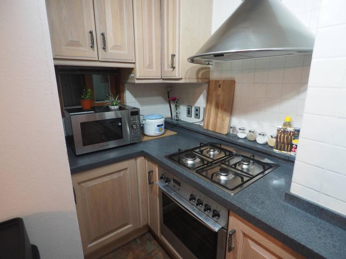 Spacious! 2BR 2BA at Hongdae - 4