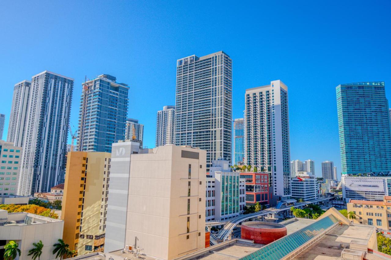 Brickell District Luxury Apartments - Bayfront Park - Free Parking - Gym & Rooftop Pool - 3