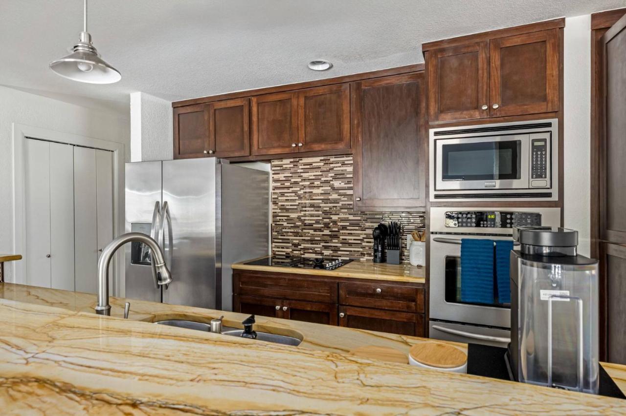 Hill Country Escape — Pool, Hot Tub & Lake Access - 3