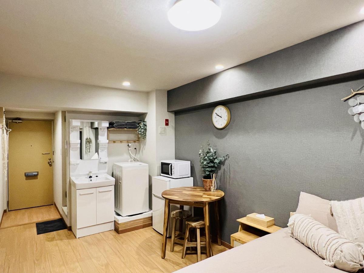 TokyoShinjuk Station800meterskabukicho2minutes224 - 5