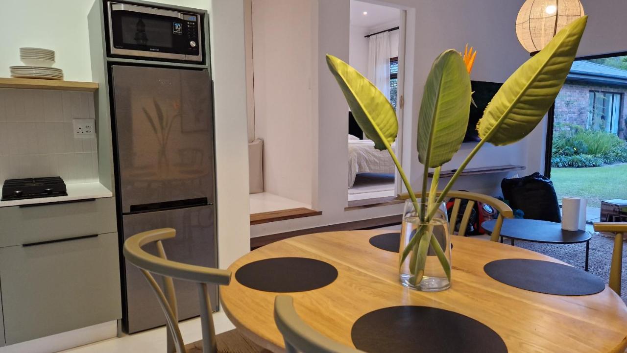 Bird of Paradise Flower Corner - 3