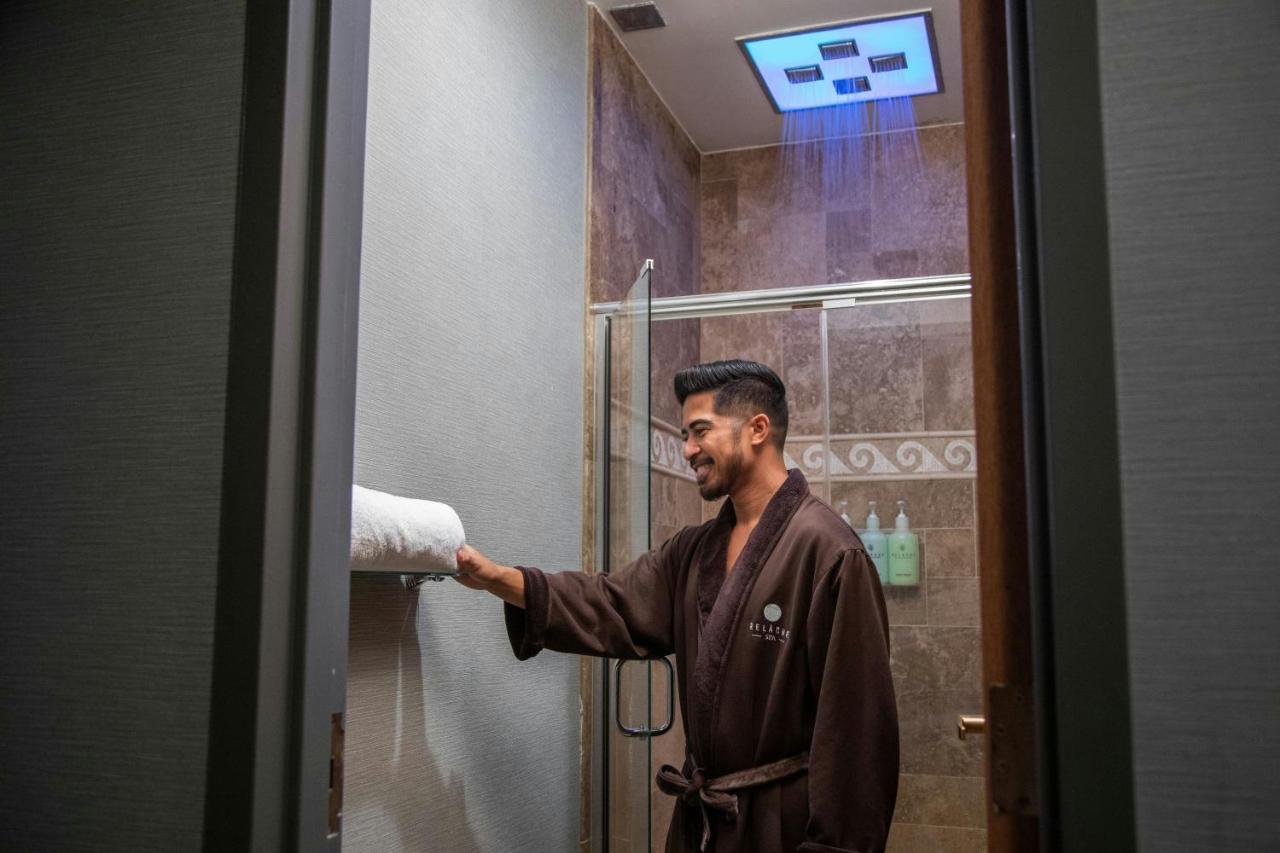 Gaylord Opryland Resort & Convention Center - 3