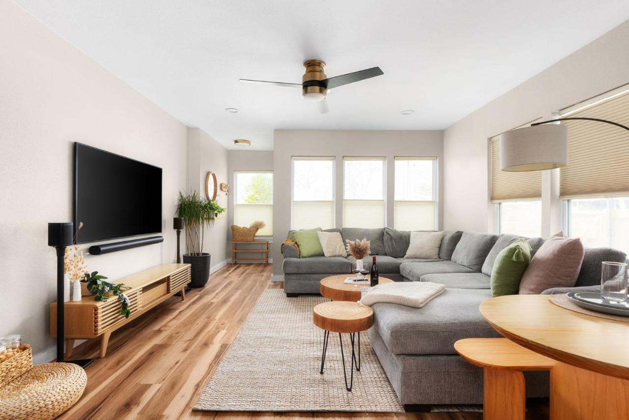 Sunflower House - Luxe Retreat with Sauna & Hot Tub - 3