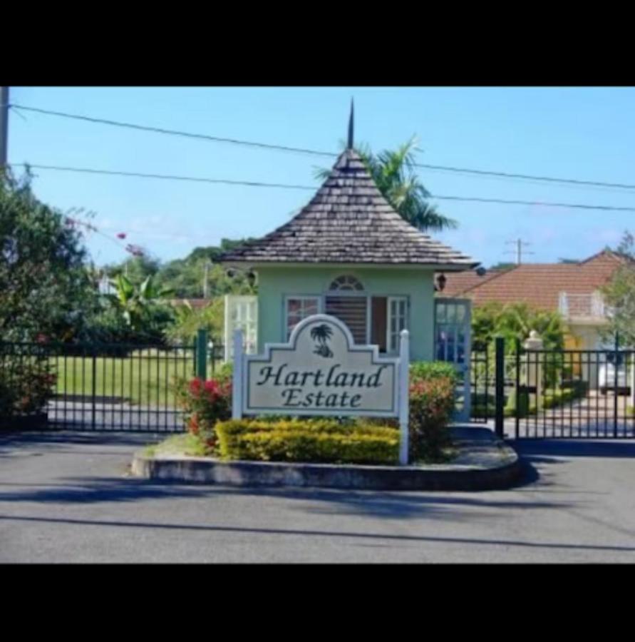 Richmond Hartland 2Bedroom - 3