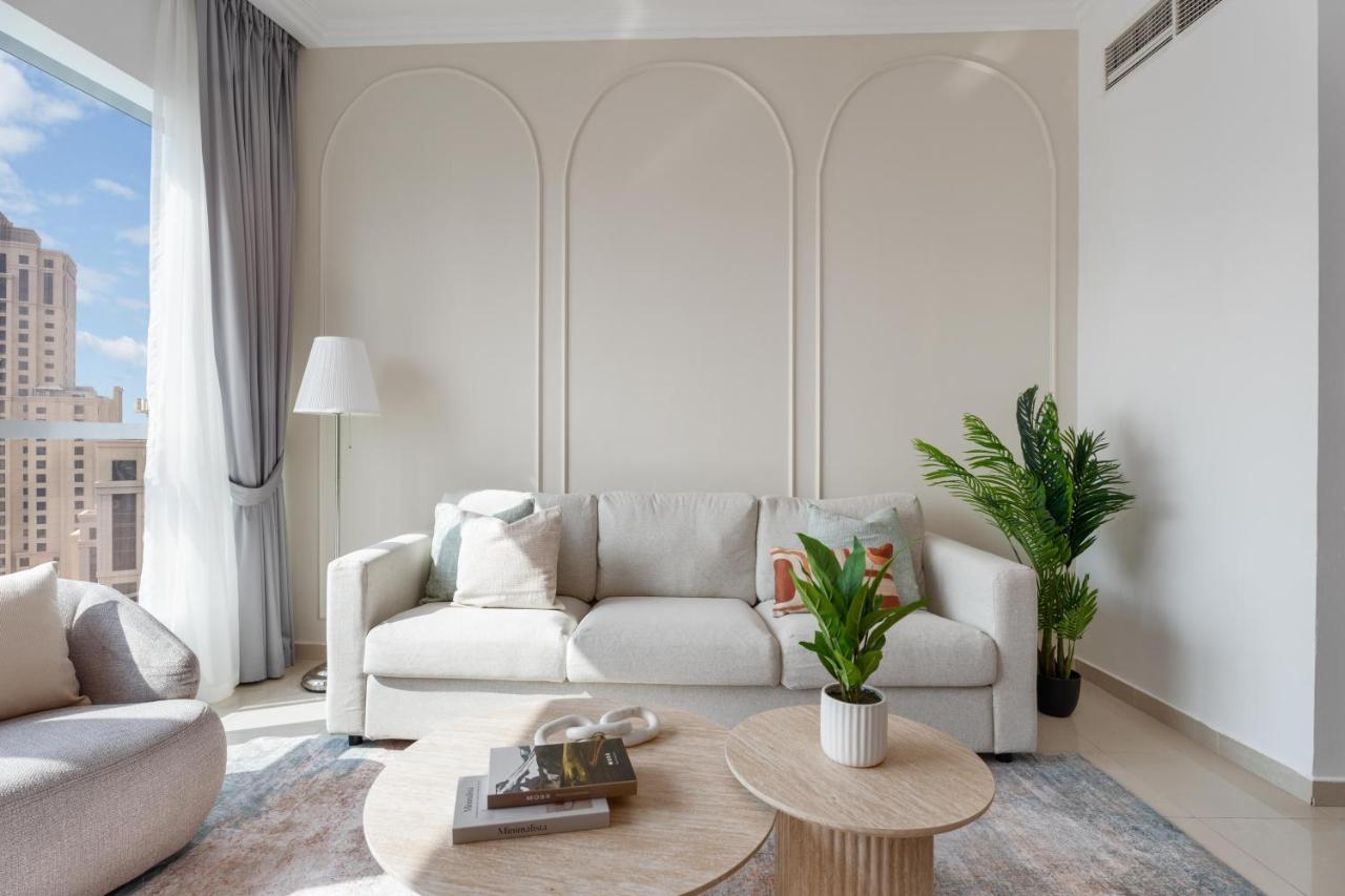 Gala Guests - Luxury Dubai Marina View Apartments - 1 min Walk to Tram