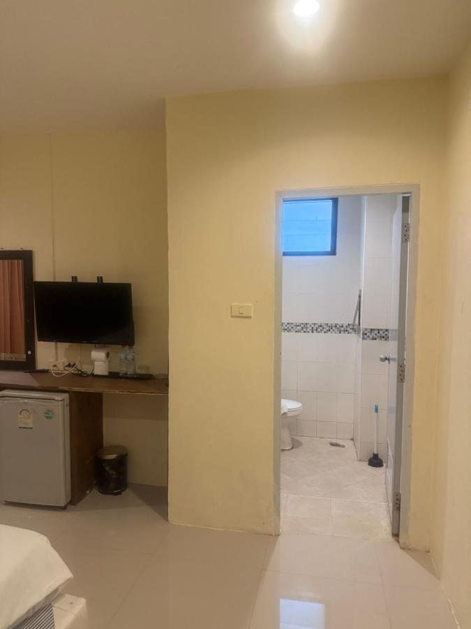 Royal Waves Hotel - 3