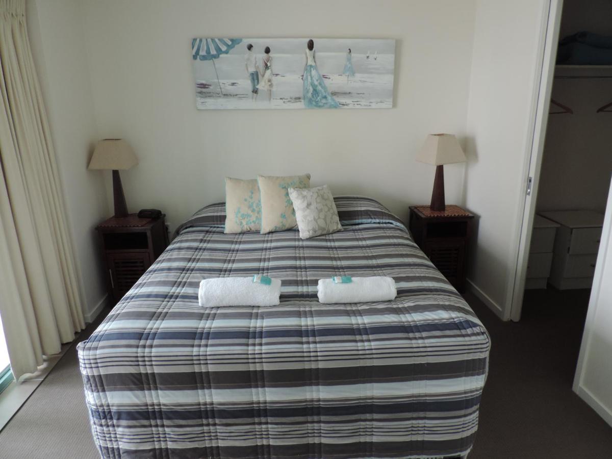 Emerald Sands Holiday Apartments photo