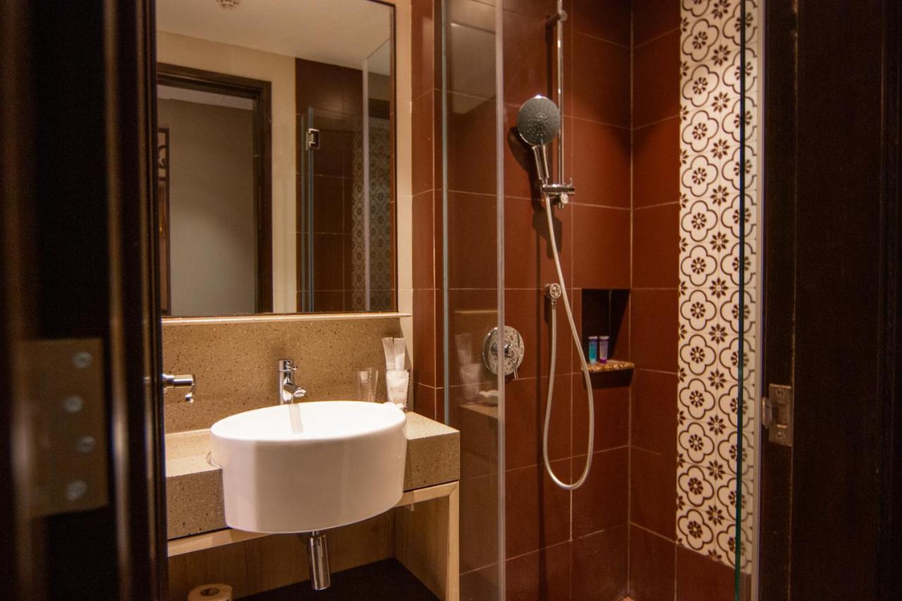 Aqueen Prestige Hotel Lavender - 3