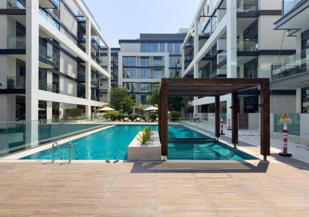 Bespoke Holiday Homes - 2BR plus Kids room in City Walk with Direct Pool Access - 4