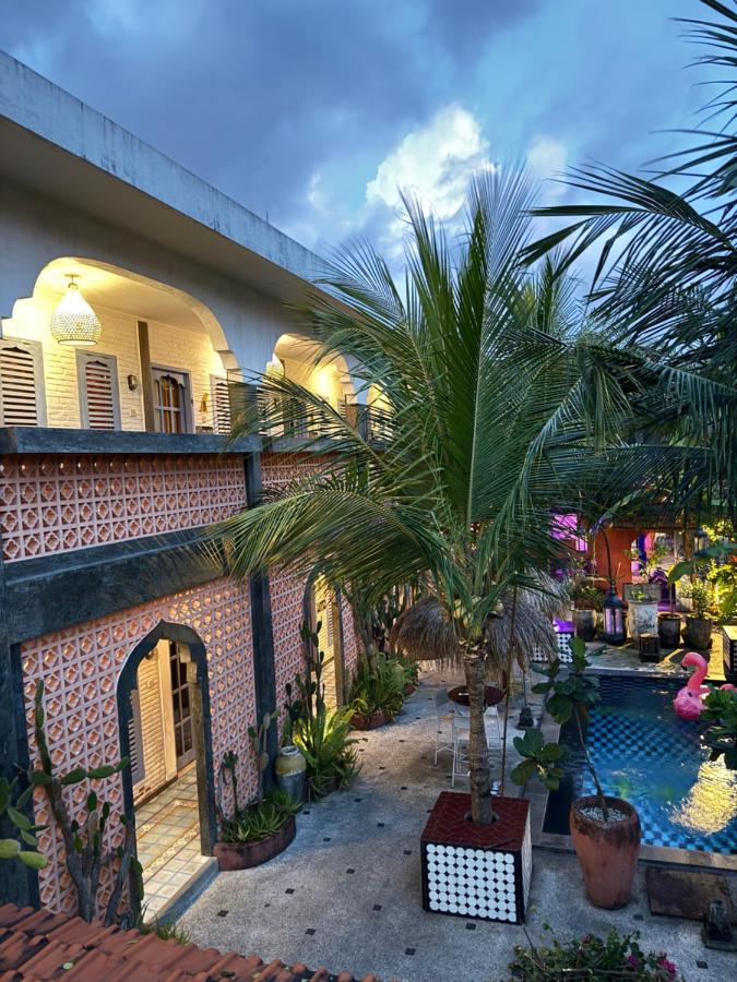 Sunflower Stay And Surf