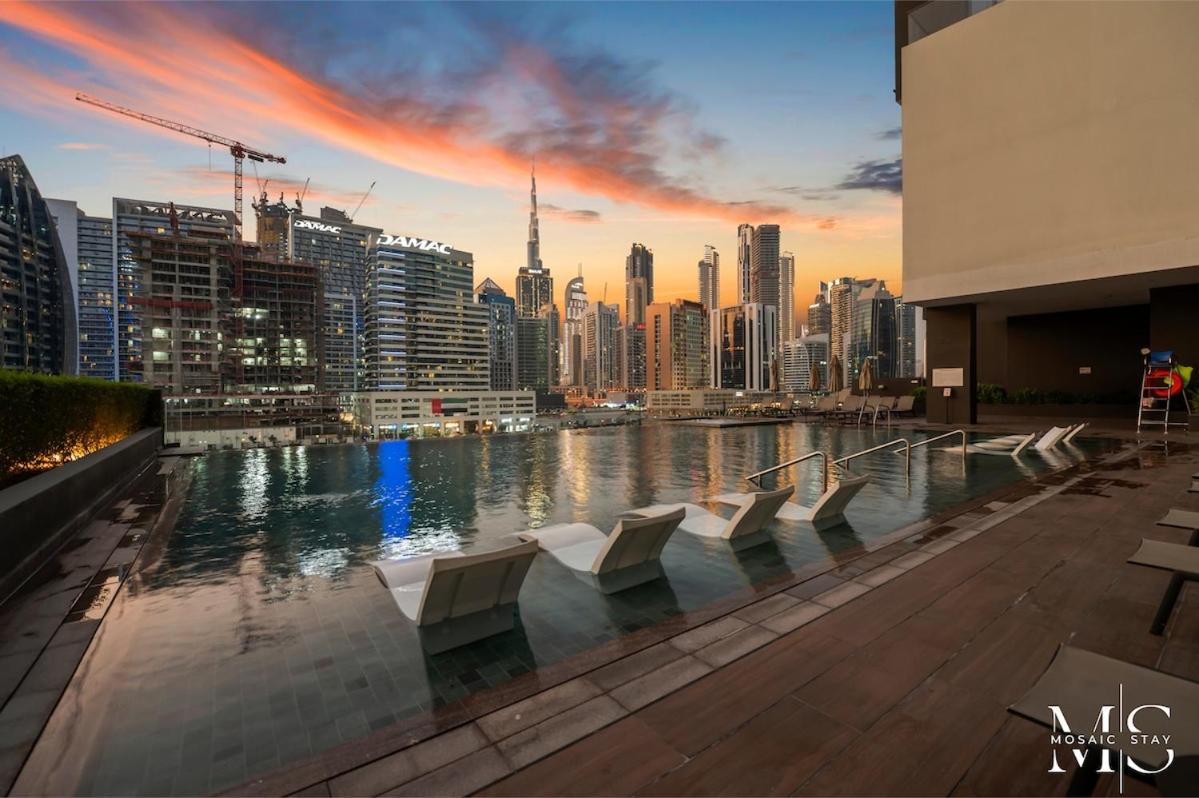 Luxury High Floor 1BHK Burj and Canal Views - 5