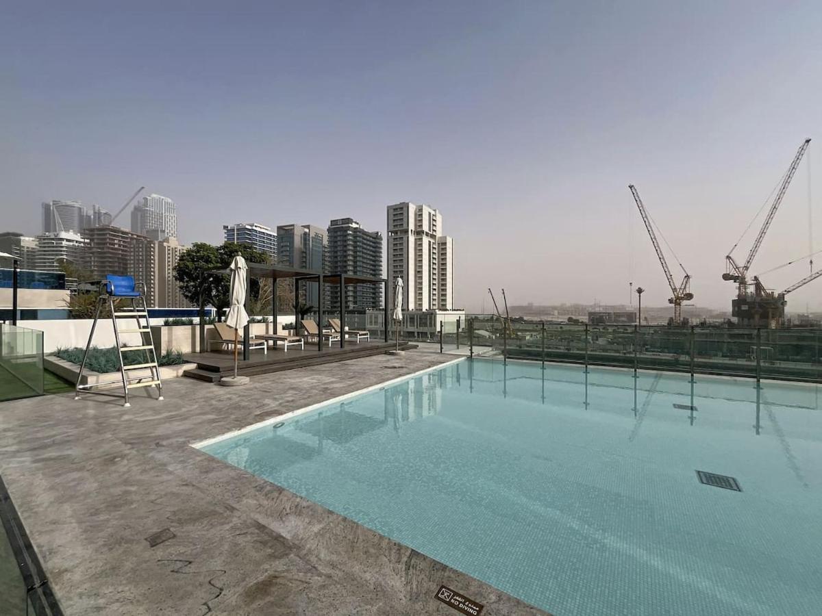 Vacationer Holiday Homes l 1 Bedroom in Business Bay l Direct Pool Access - 4