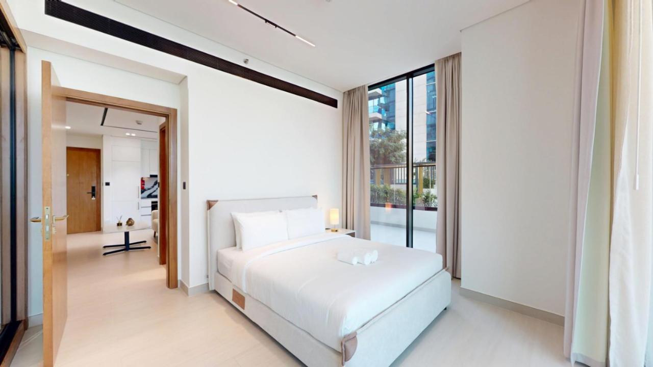 Vacationer Holiday Homes l 1 Bedroom in Business Bay l Direct Pool Access - 2