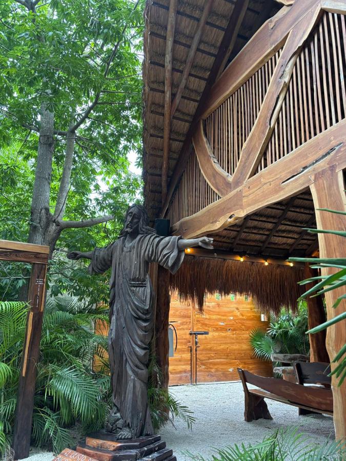 NEW! 2bdr apartment with pool near Sanctuary - 4