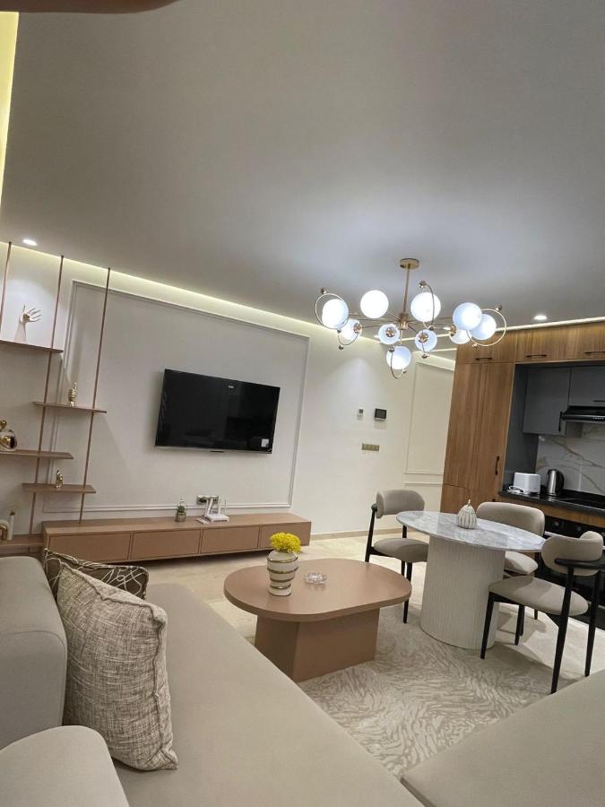 City Luxe Studio - 5