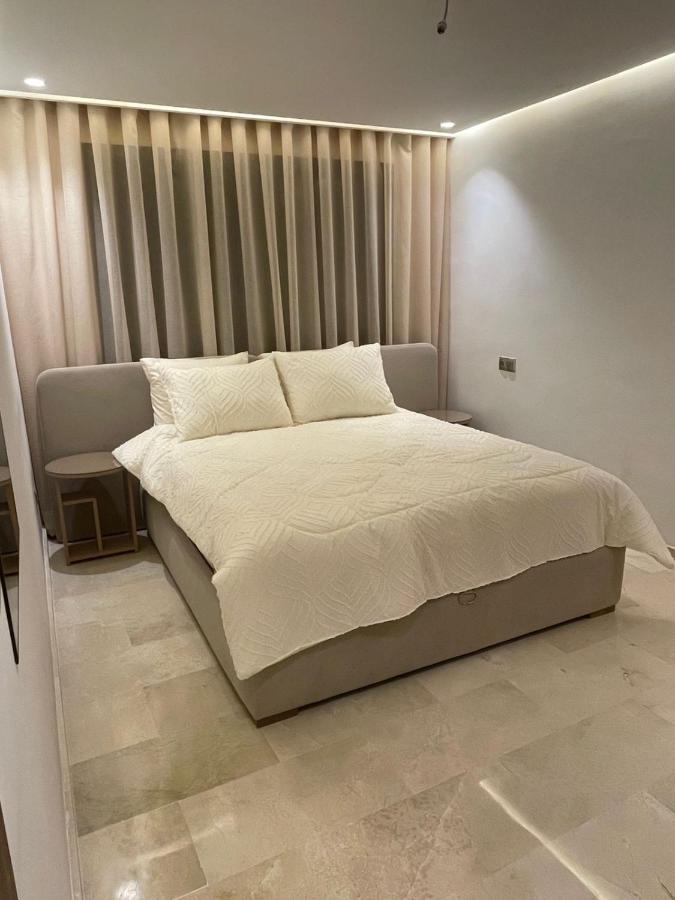 City Luxe Studio - 2