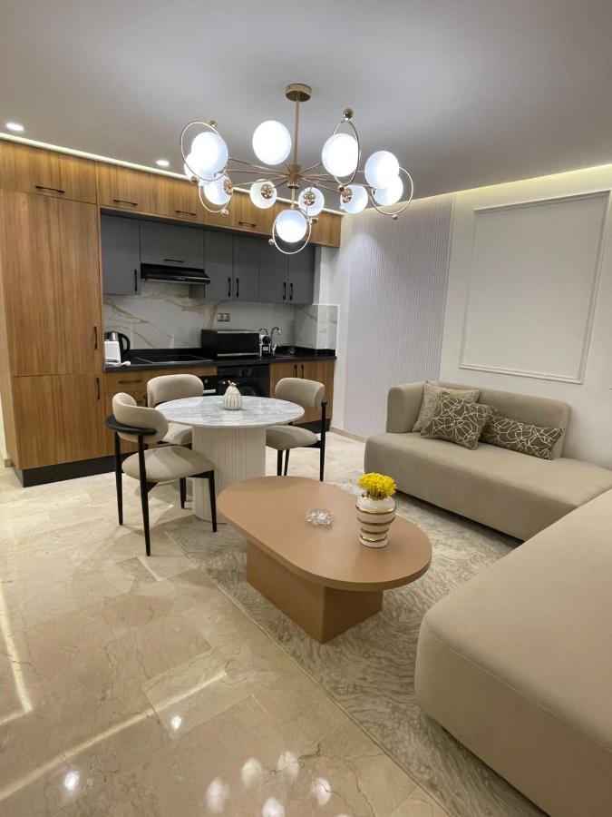 City Luxe Studio - 4