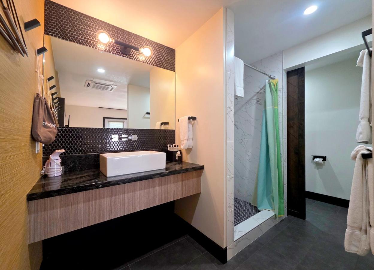 Mahala - 21 and Over - A Town & Desert Boutique Hotel — photo 14
