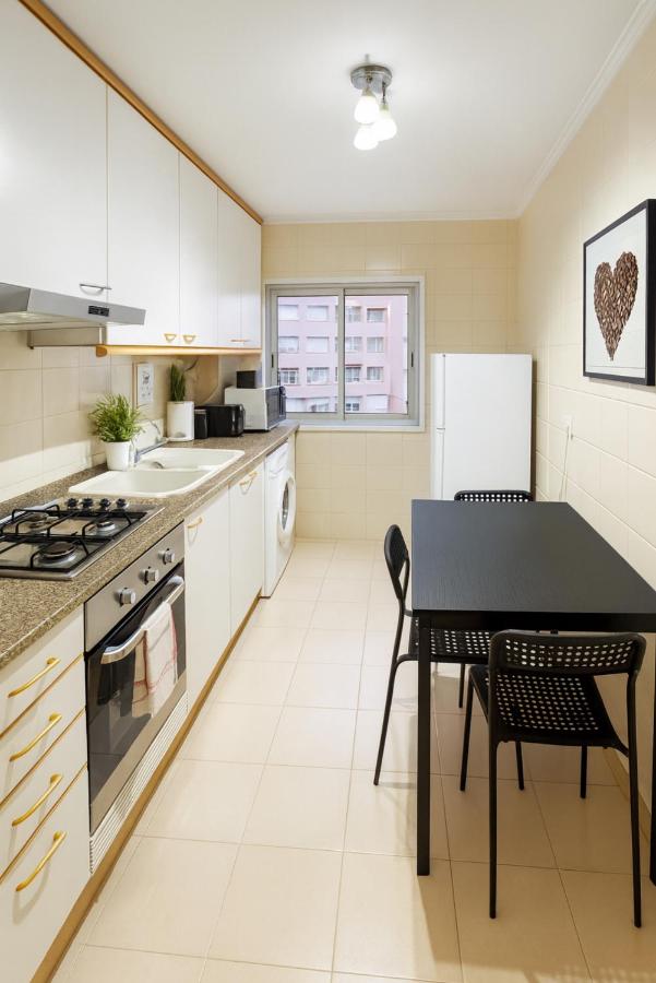 Airport lisbon metro olaias 888 - 4