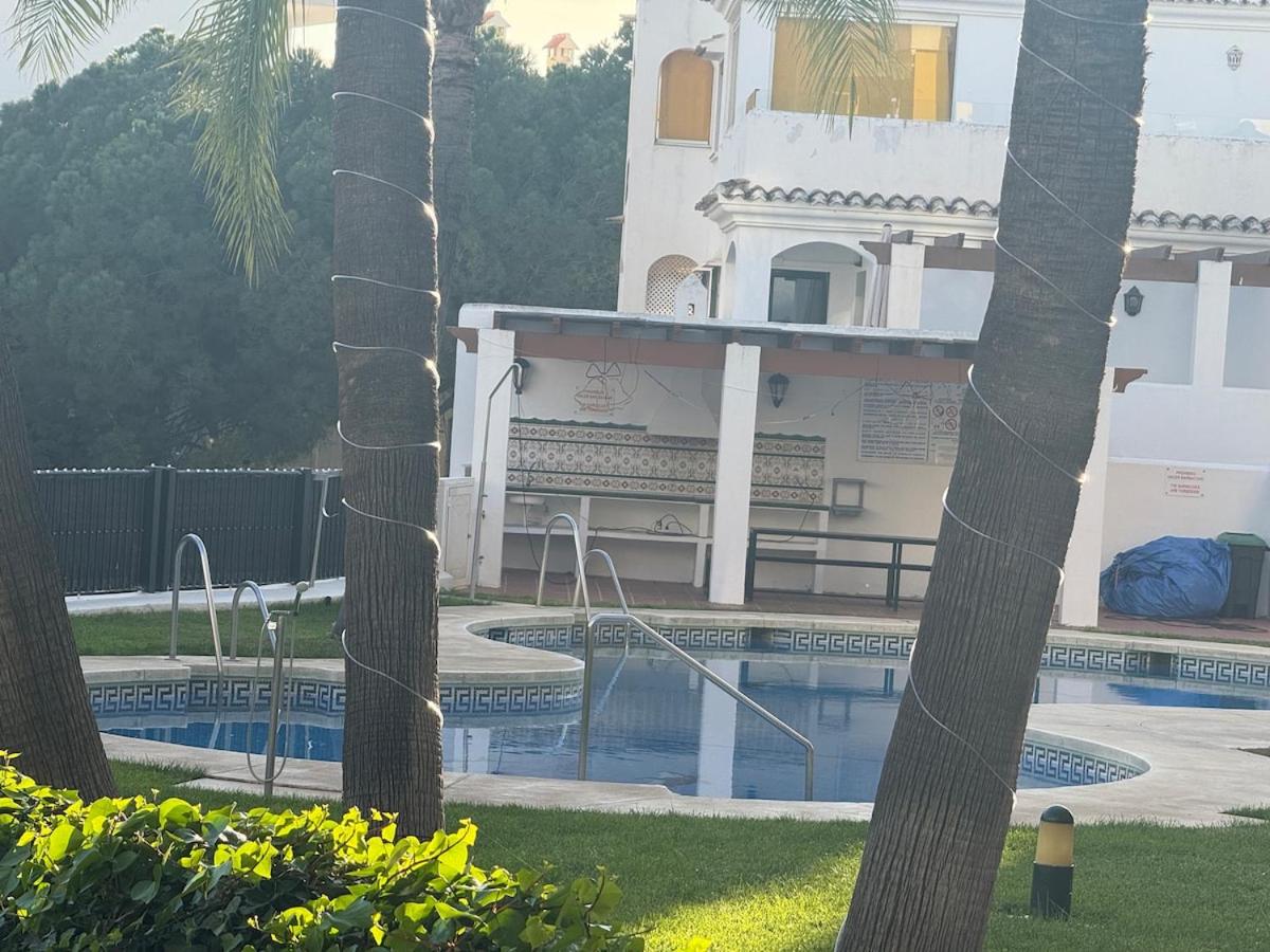 Prestige Penthouse with Stunning Sea Views - 2