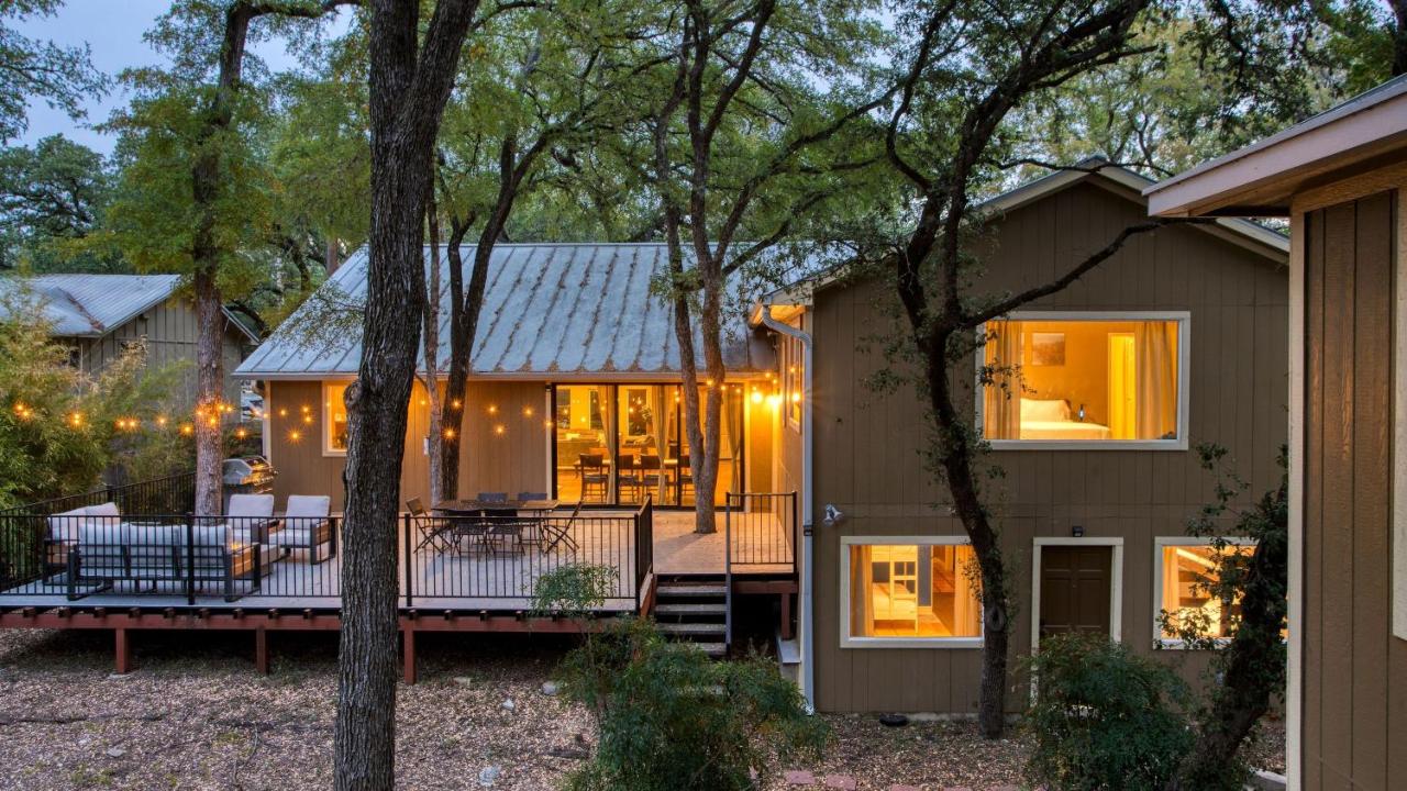 Sleeps 18 Game Room Deck w Firepit 5BDR Casita Cedar Stone by AvantStay - 5