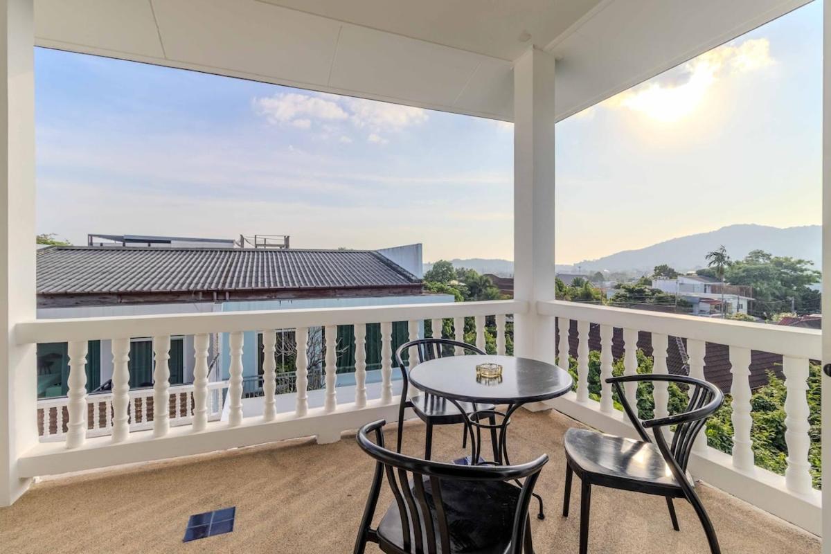 View of V274 Prime Location Large Terrace Pool View BBQ