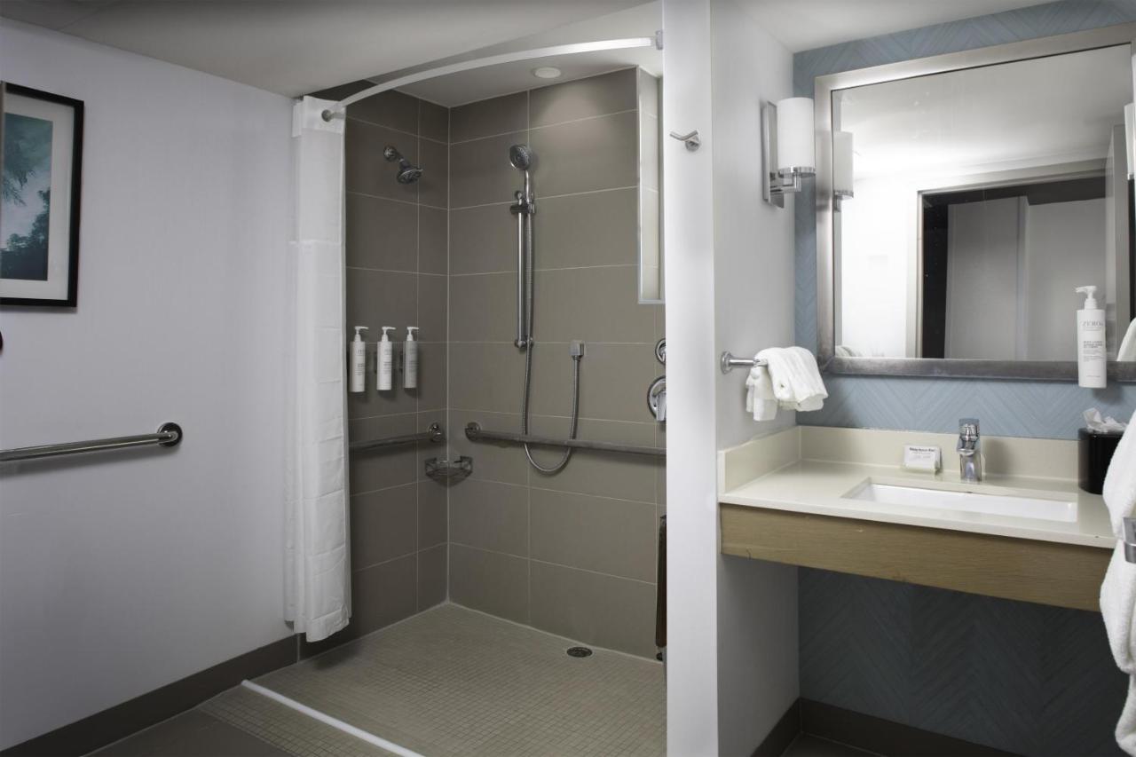 Hilton Garden Inn Miami South Beach - 3