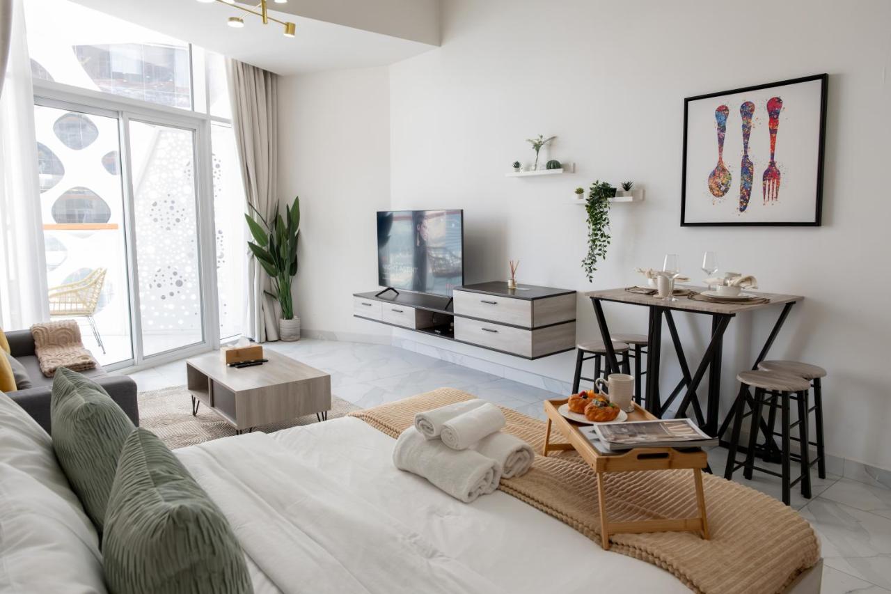 Stylish Apartment with Swimming Pool Near Dubai Mall and Burj Khalifa - 5