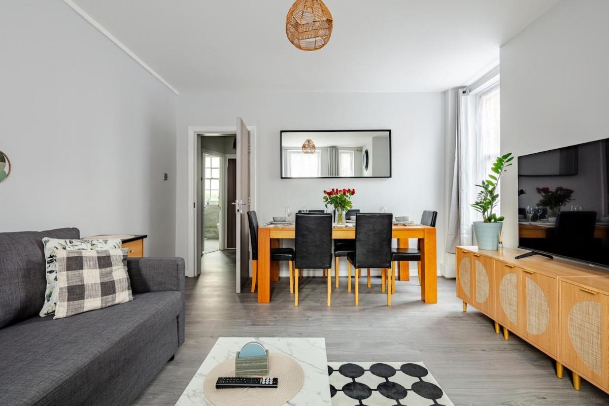 Stunning 3 Bedroom Flat close to Edgware Rd