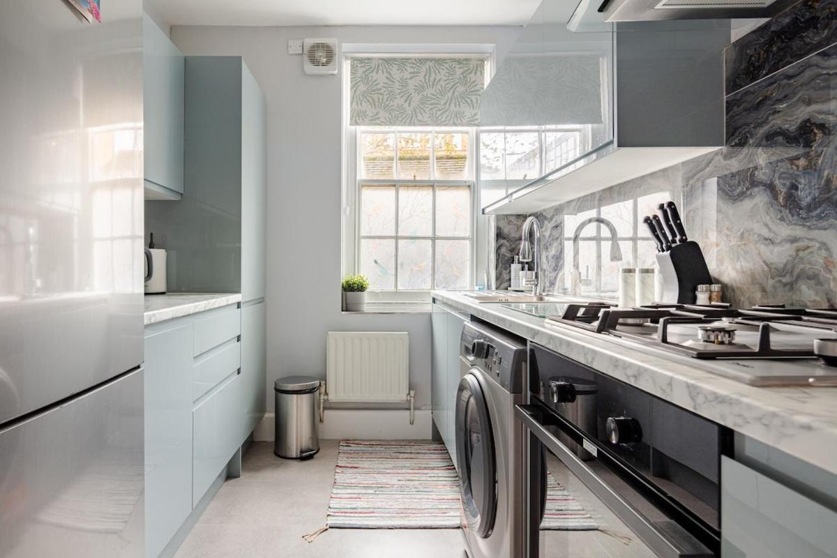 Stunning 3 Bedroom Flat close to Edgware Rd - 4