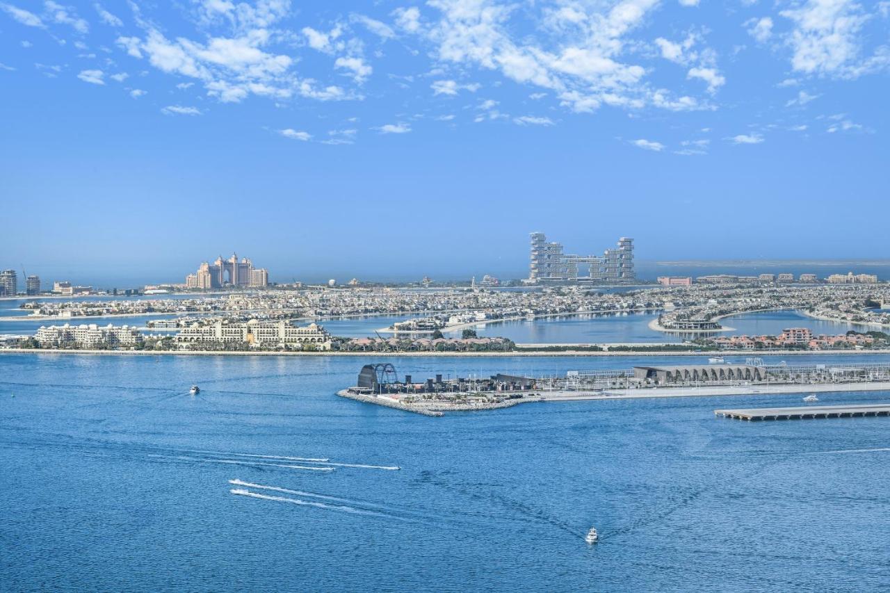 Lux 2BR Beachfront ap with icon Palm view - 4