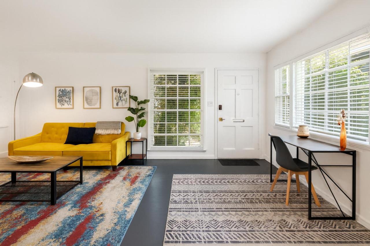 Quaint 1BD 1BA Bungalow - 4