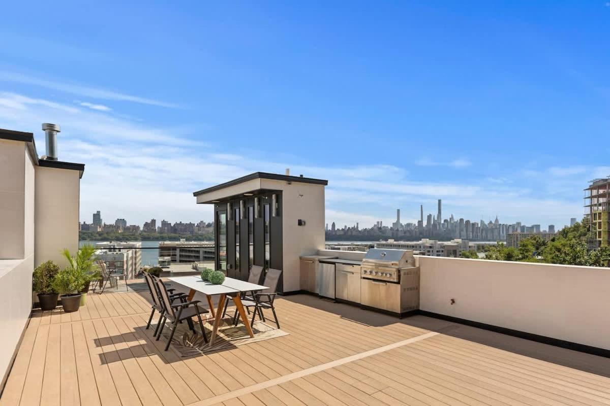 Modern Luxury 8BR Combined Townhome with NYC Views