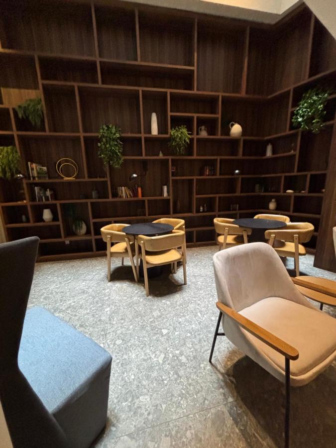 Send Cooliving By MV Hosts - 2