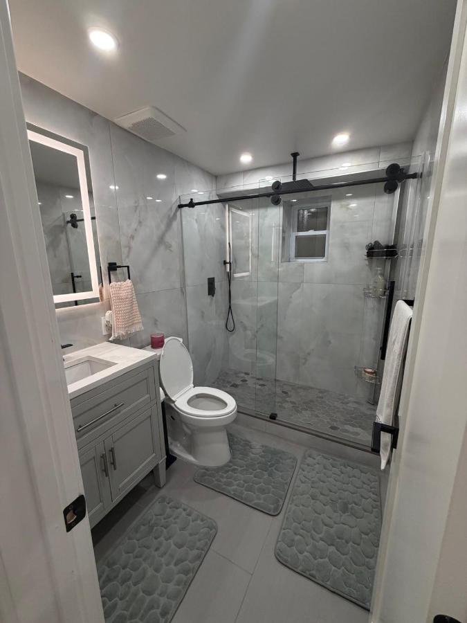 Pelham parkway North - 3