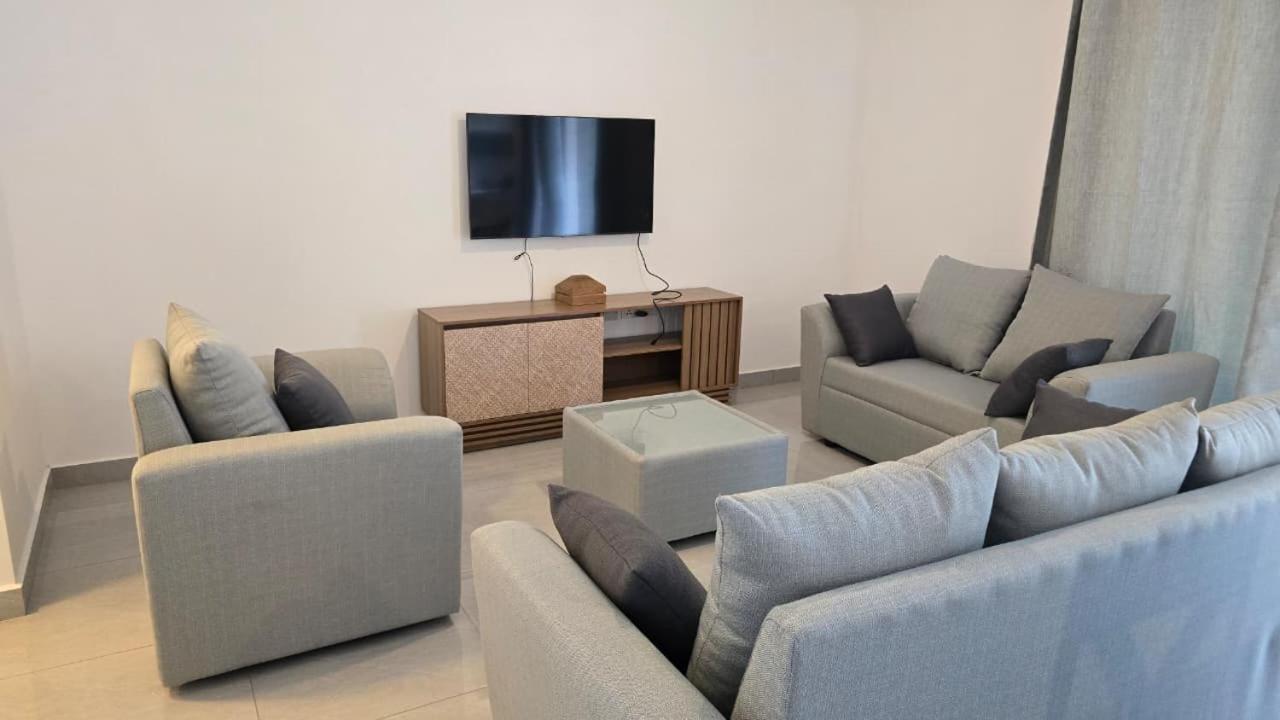 Apartment C1- 3bedroom 3bathroom-Waterlilly Complex