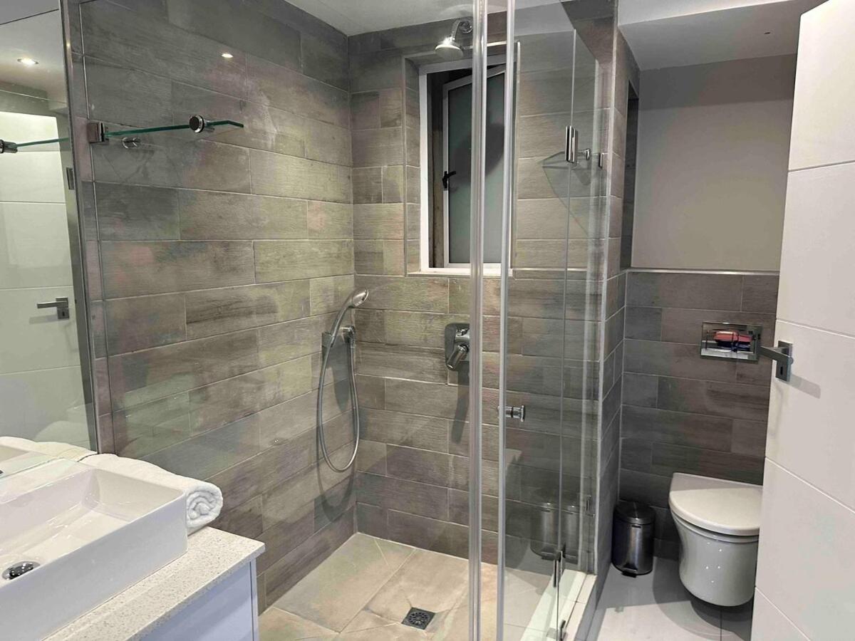 Penthouse supreme large patio - 4