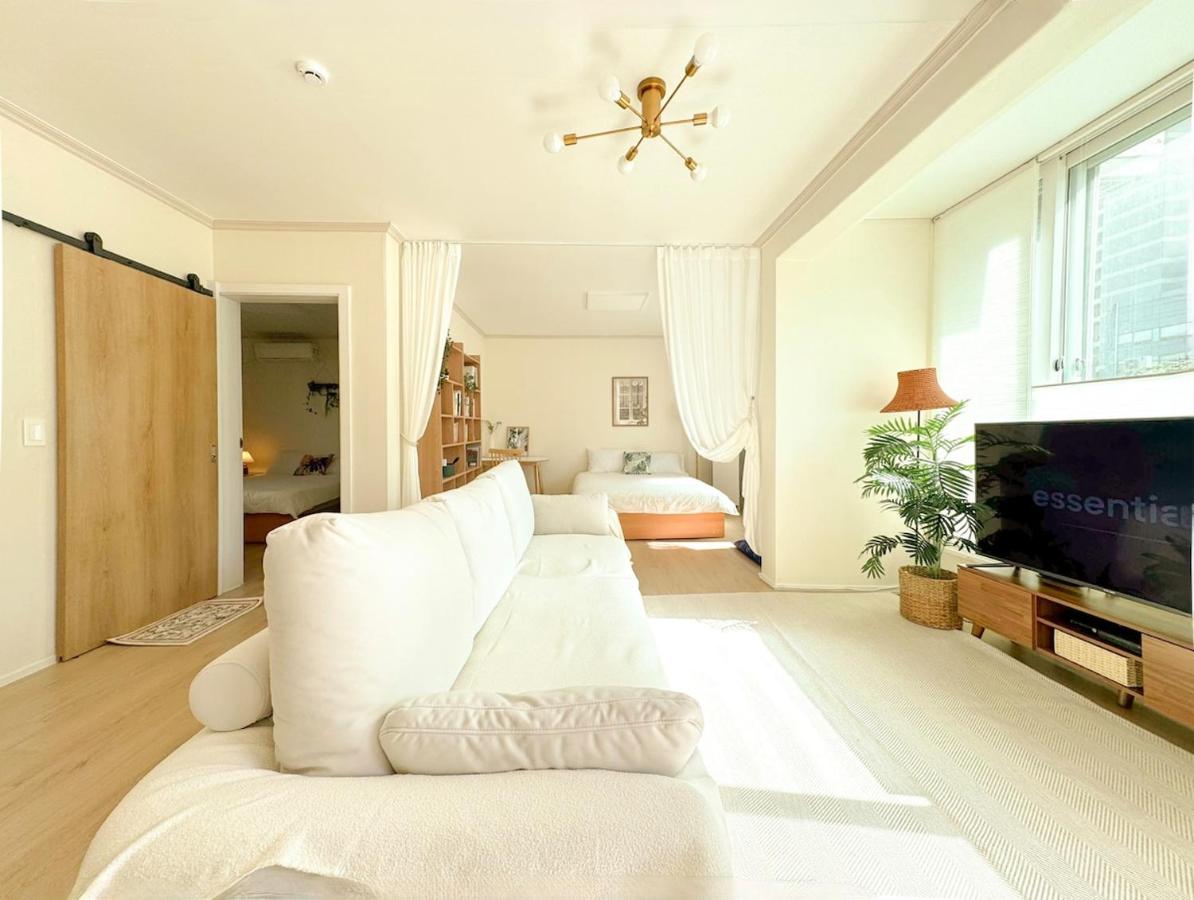 WarmStay Yongsan Central Seoul Family Home